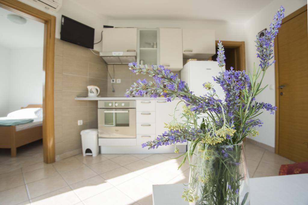 Jela Apartments Нин Экстерьер фото