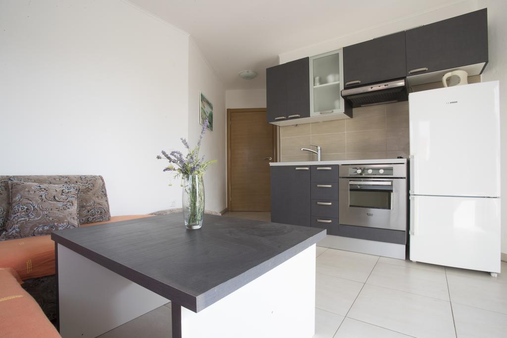 Jela Apartments Нин Экстерьер фото